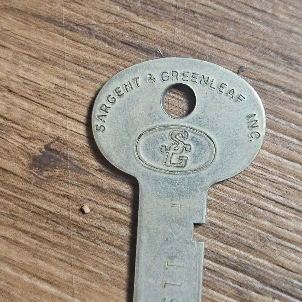 Vintage Sargent & Greenleaf Safe Deposit Box Key 1125 with Original Envelope